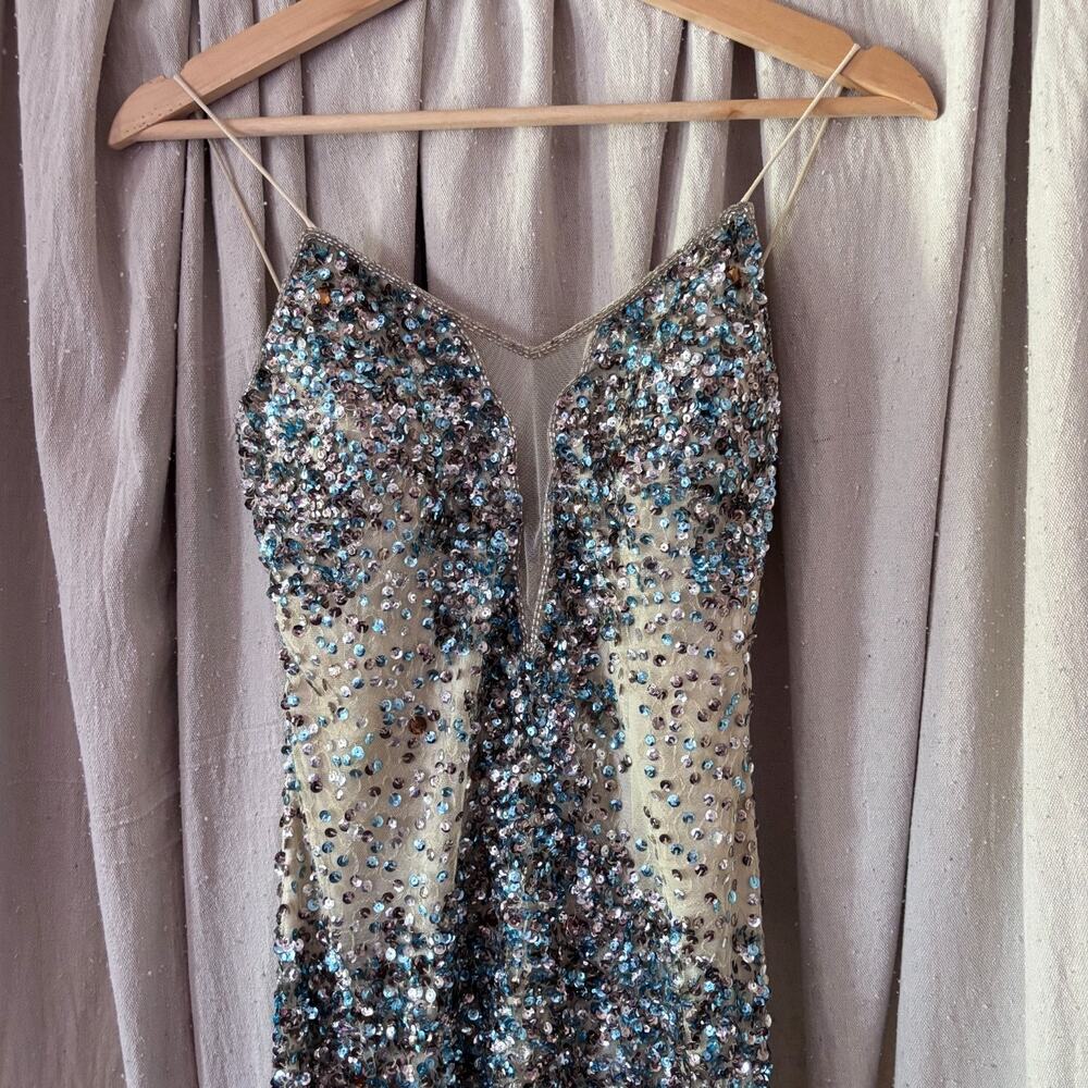 Faviana Glamour Sequin Mermaid Gown Blue Silver‎ Formal 00 **FLAWS, read desc** - Picture 2 of 12